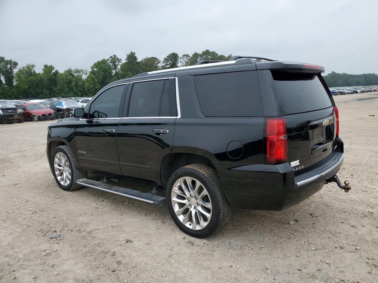 2019 Chevrolet Tahoe C1500 Premier vin: 1GNSCCKJ9KR243478