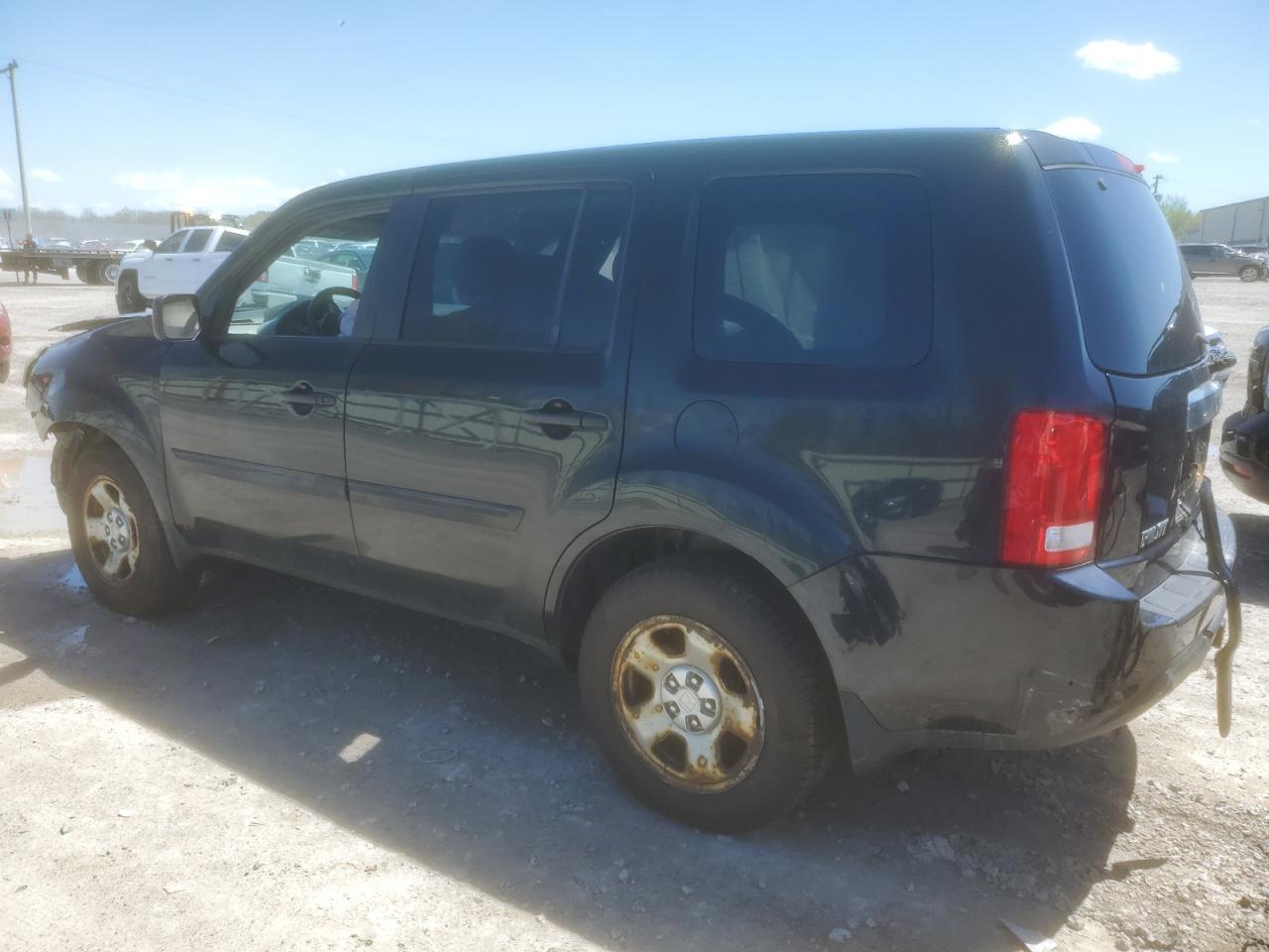 5FNYF4H23CB075537 2012 Honda Pilot Lx