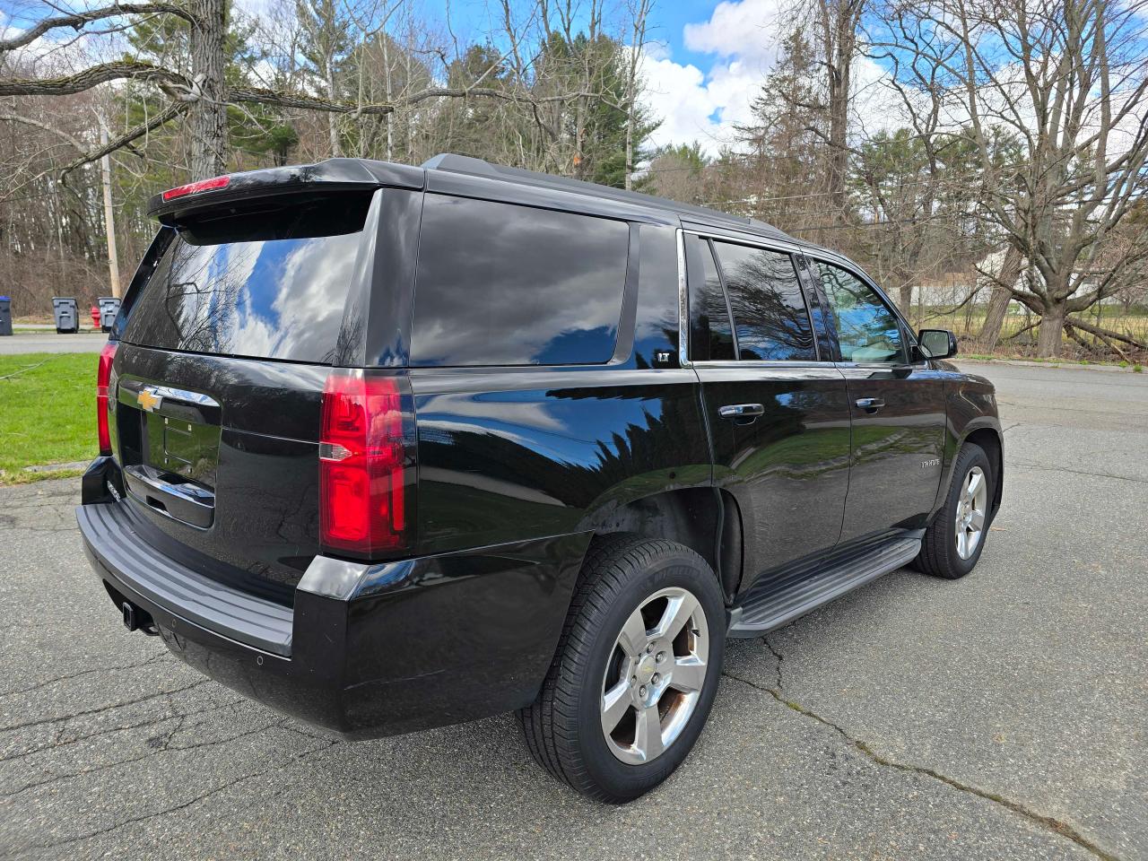 2016 Chevrolet Tahoe K1500 Lt vin: 1GNSKBKCXGR349086