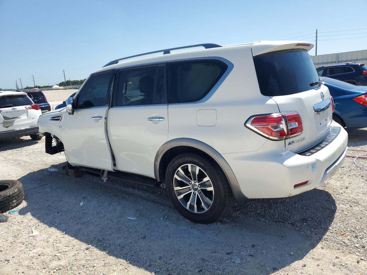 JN8AY2ND5H9011124 2017 Nissan Armada Sv