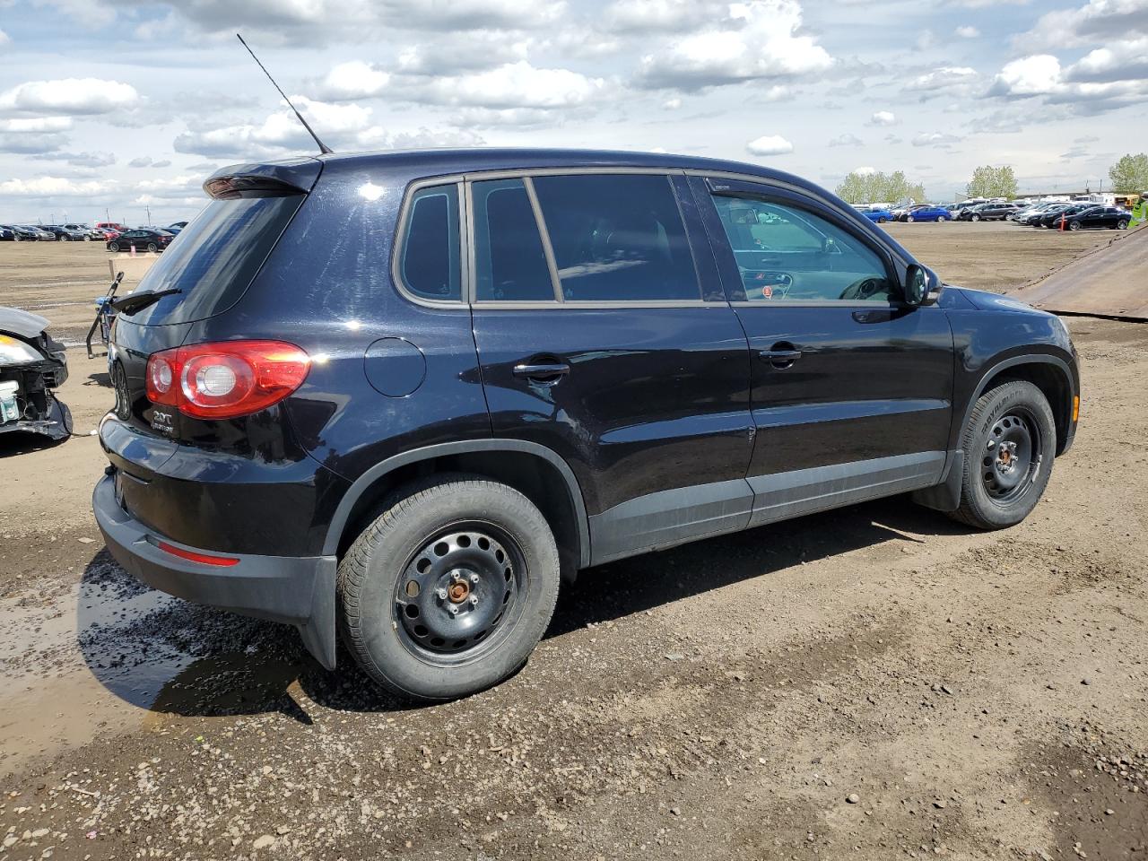 WVGBV7AXXAW522045 2010 Volkswagen Tiguan Se