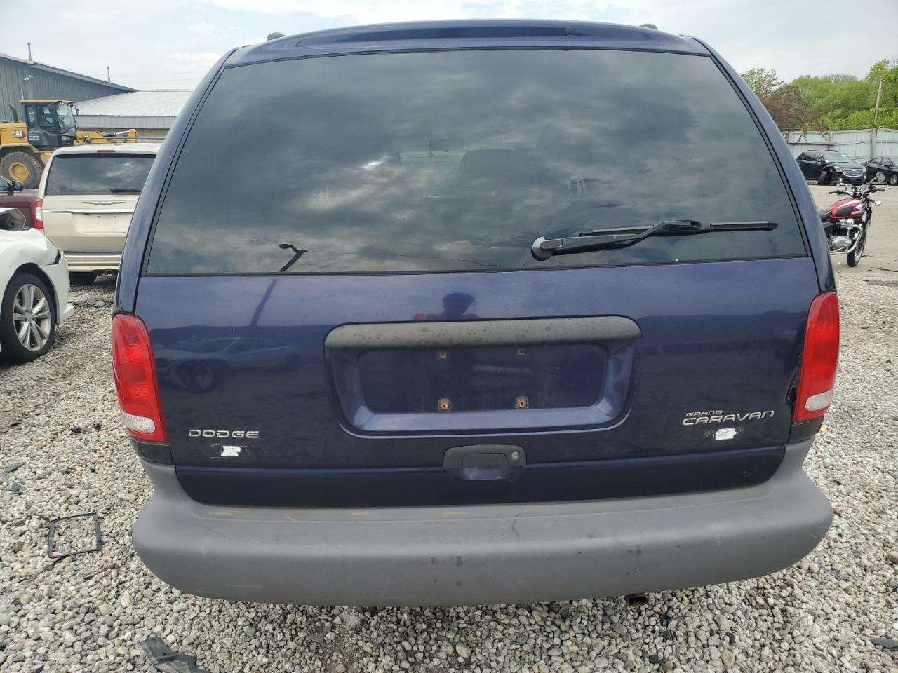 2B4GP24G2XR323363 1999 Dodge Grand Caravan