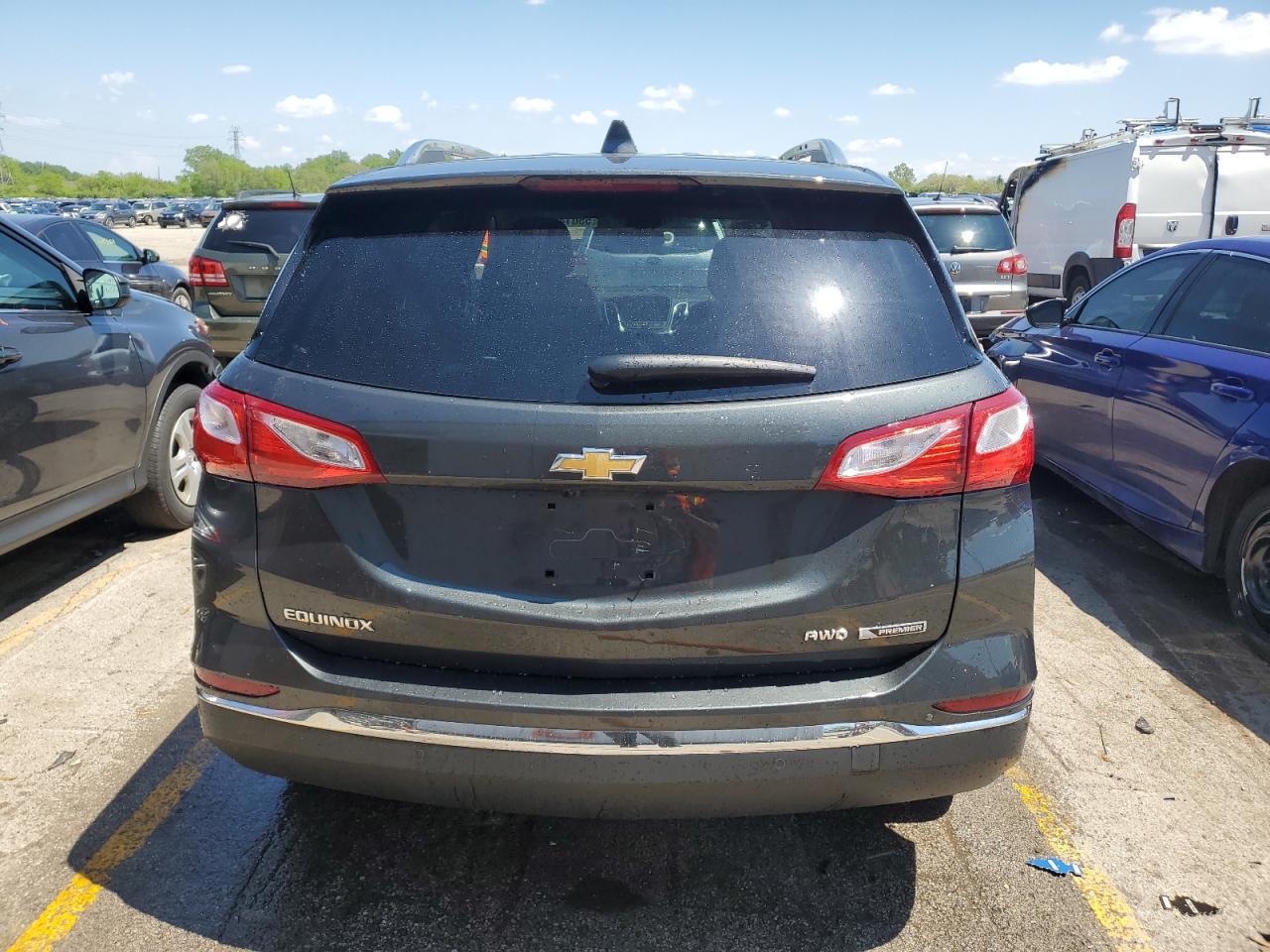 3GNAXVEV4JS512136 2018 Chevrolet Equinox Premier