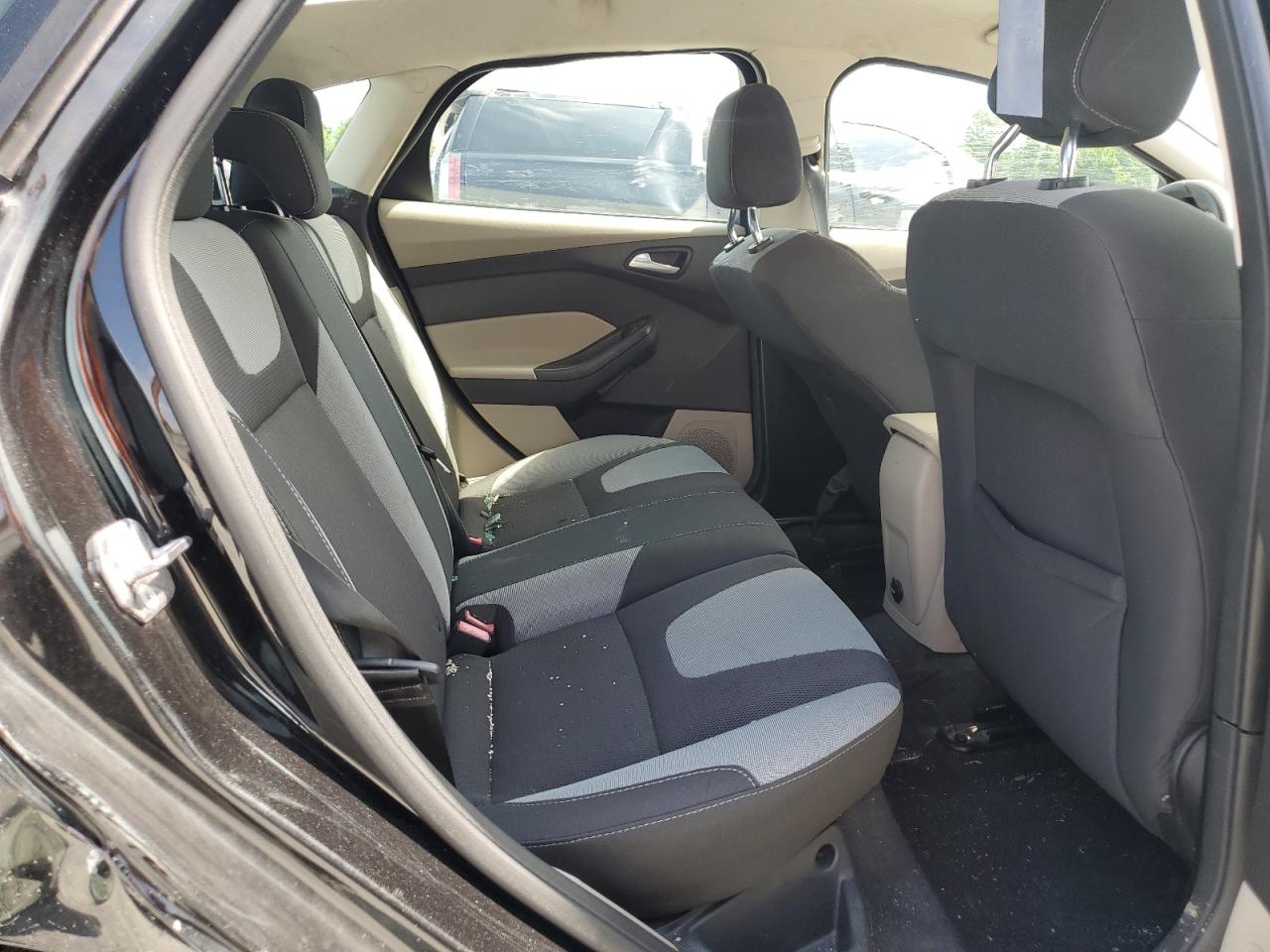 1FADP3K23DL247584 2013 Ford Focus Se