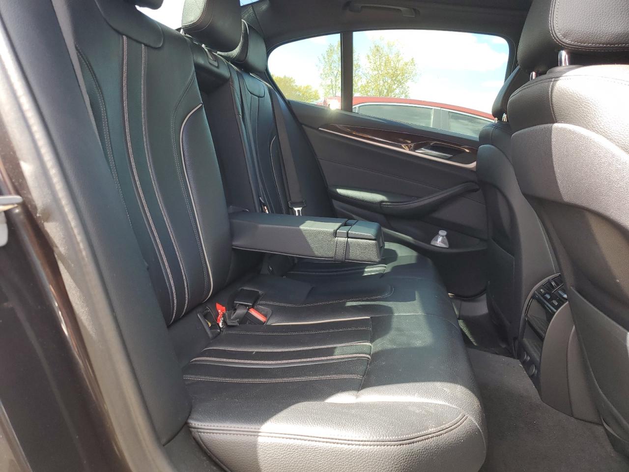 WBAJE7C5XKWW08451 2019 BMW 540 Xi