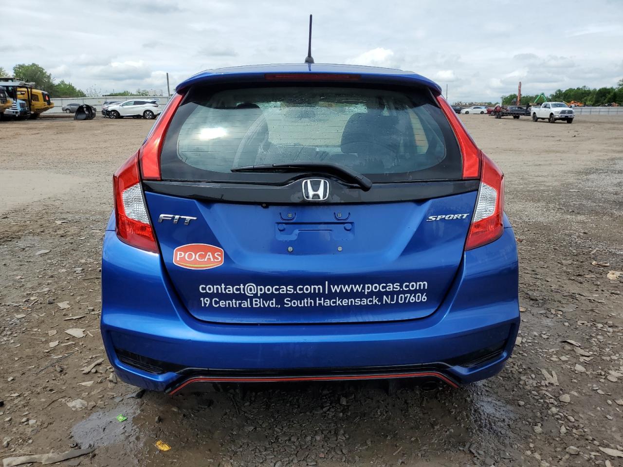 3HGGK5H66JM700359 2018 Honda Fit Sport