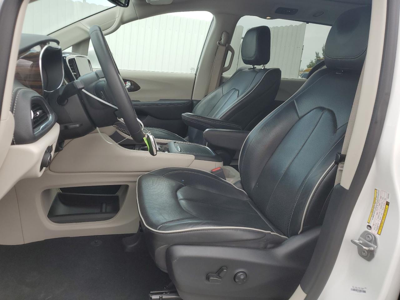 2C4RC1GG5NR167541 2022 Chrysler Pacifica Limited