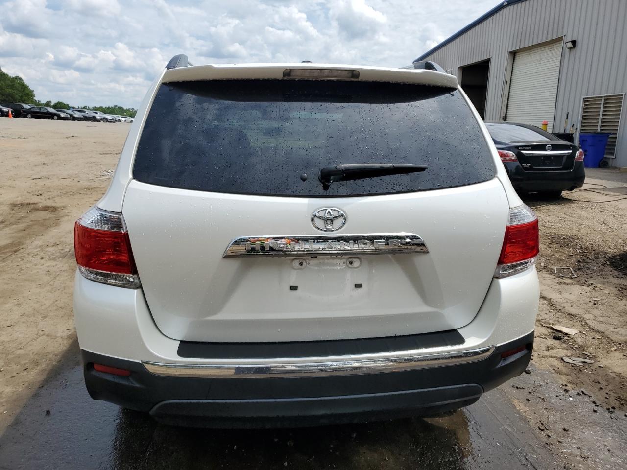 5TDYK3EH8DS095987 2013 Toyota Highlander Limited