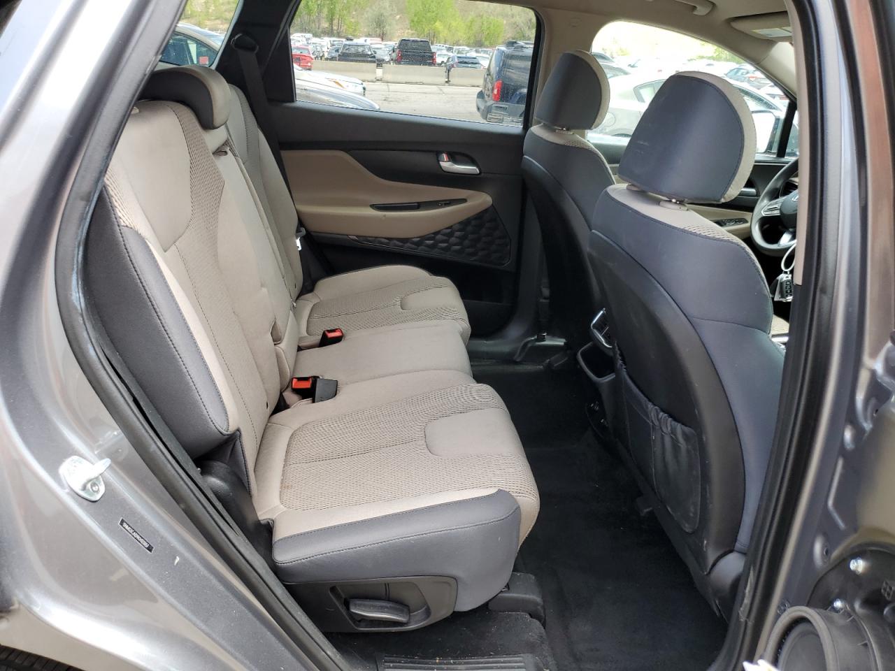 2019 Hyundai Santa Fe Sel vin: 5NMS3CAD9KH123057