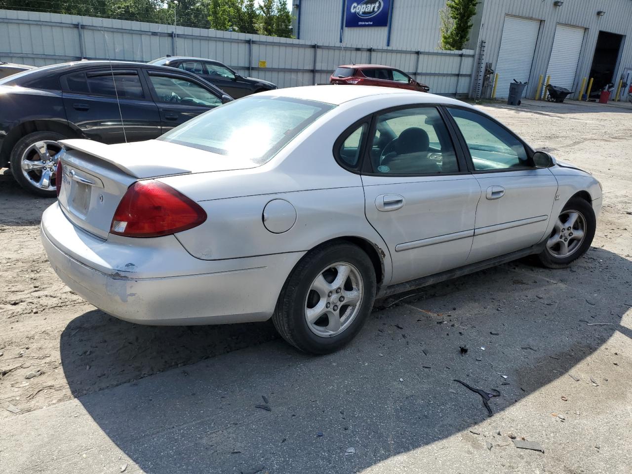 1FAFP55S03A263137 2003 Ford Taurus Ses