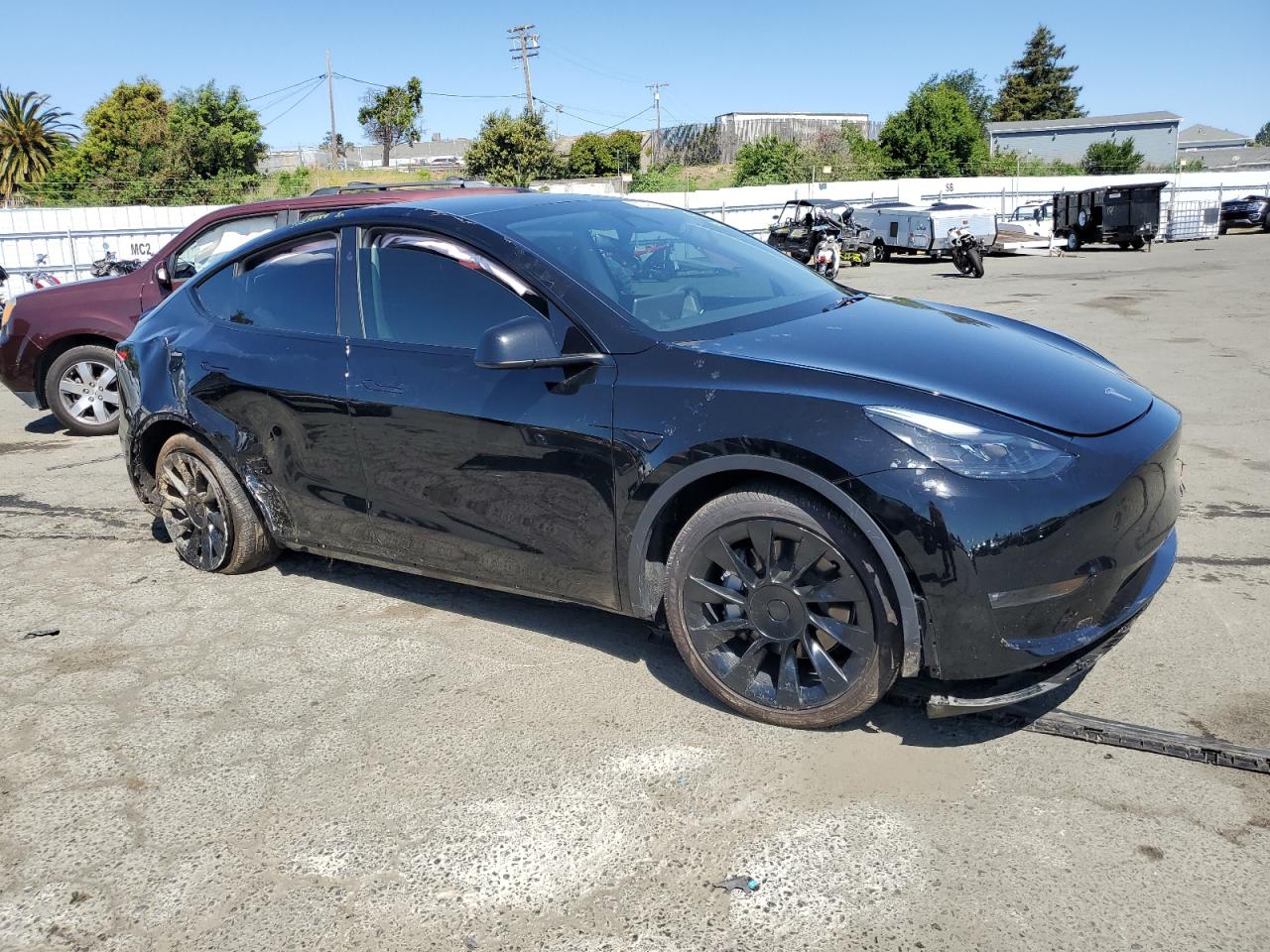 7SAYGAEE9PF813876 2023 Tesla Model Y