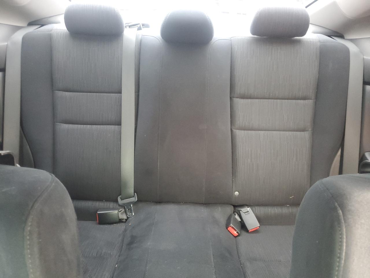 1HGCS1B3XBA011896 2011 Honda Accord Lx-S