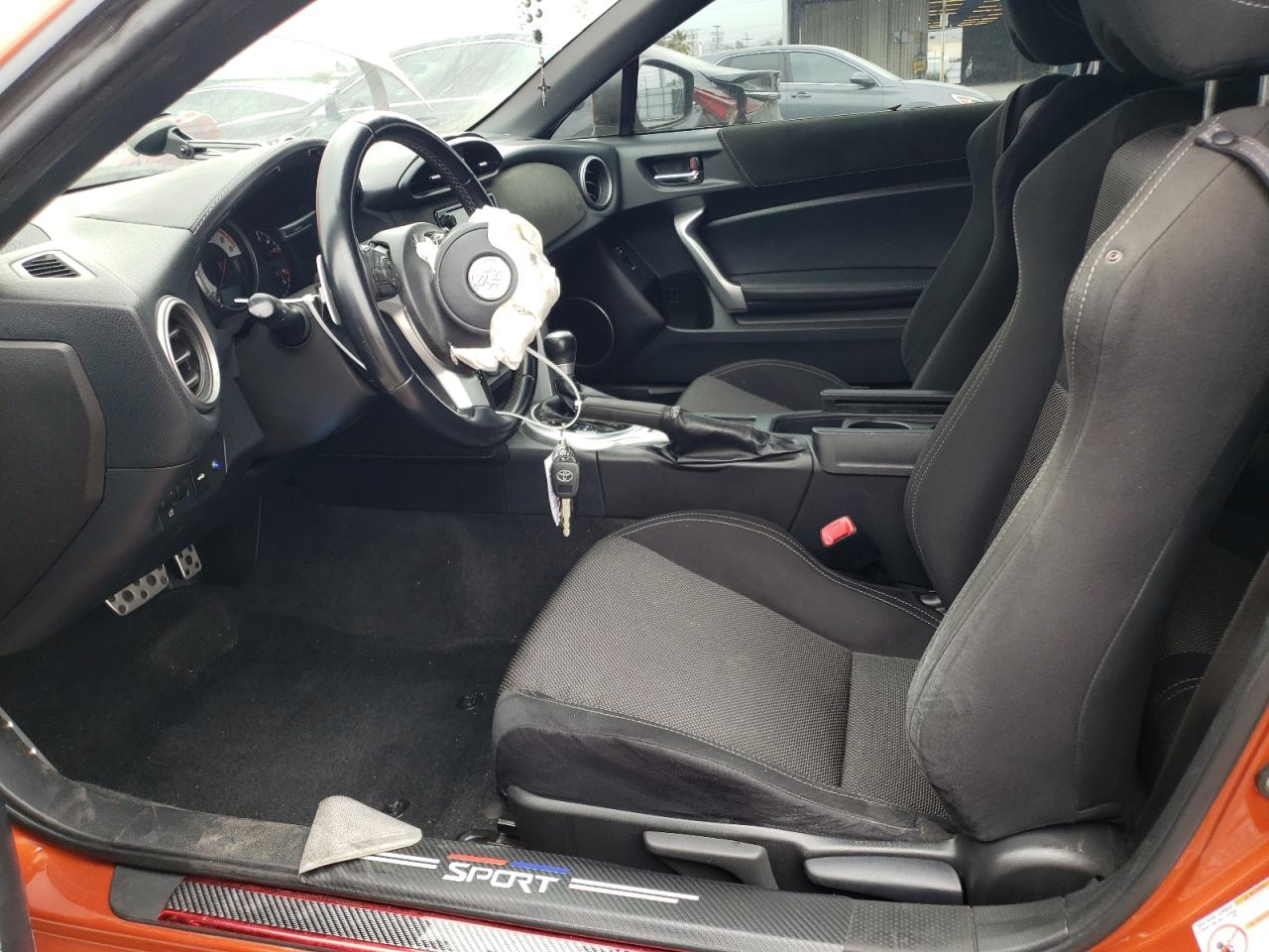 JF1ZNAA13H8710857 2017 Toyota 86 Base