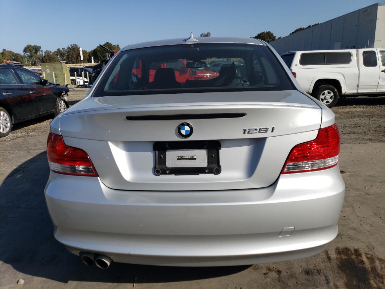 WBAUP9C54BVL90435 2011 BMW 128 I