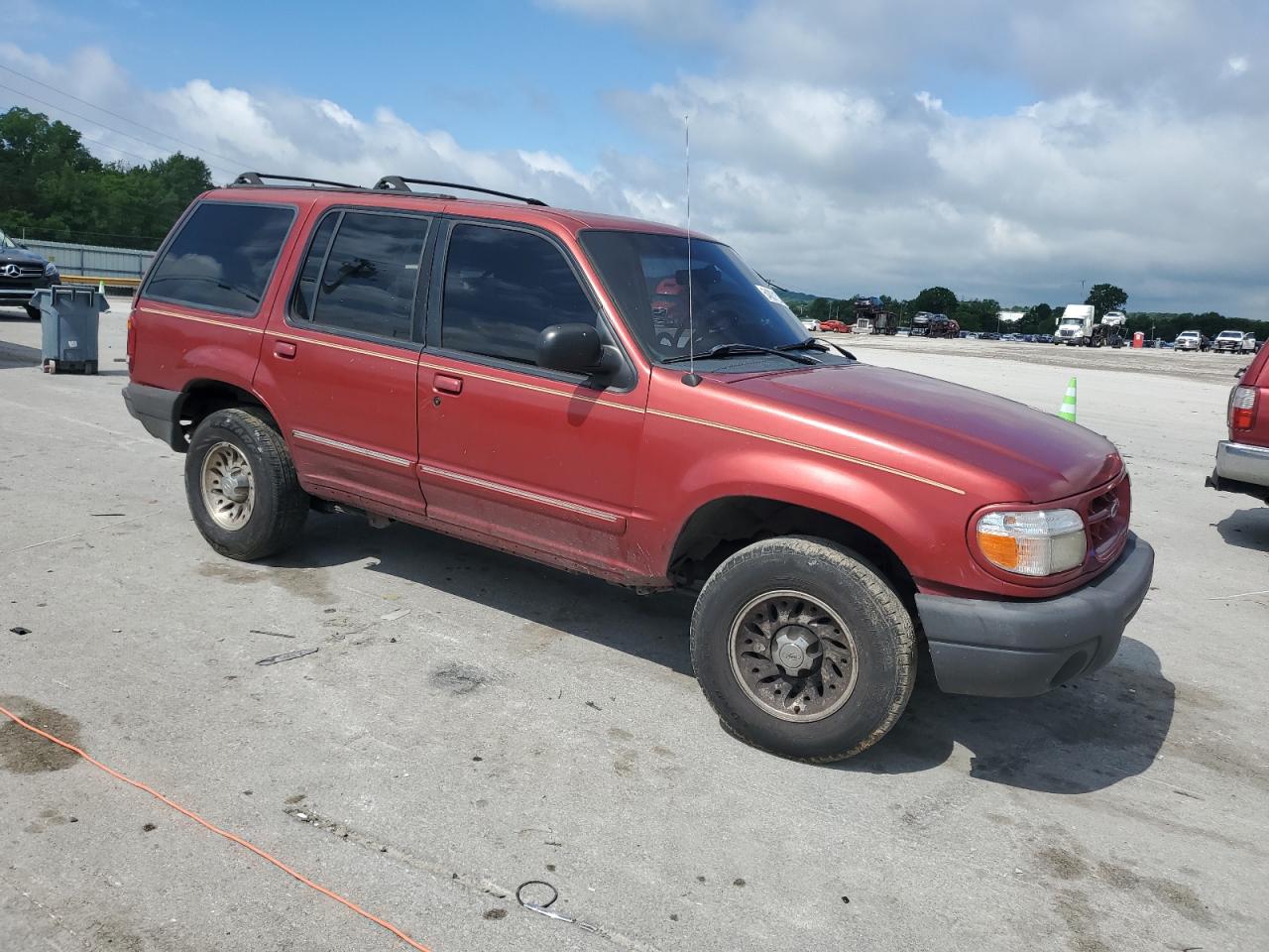 1FMZU32X2XUB32263 1999 Ford Explorer