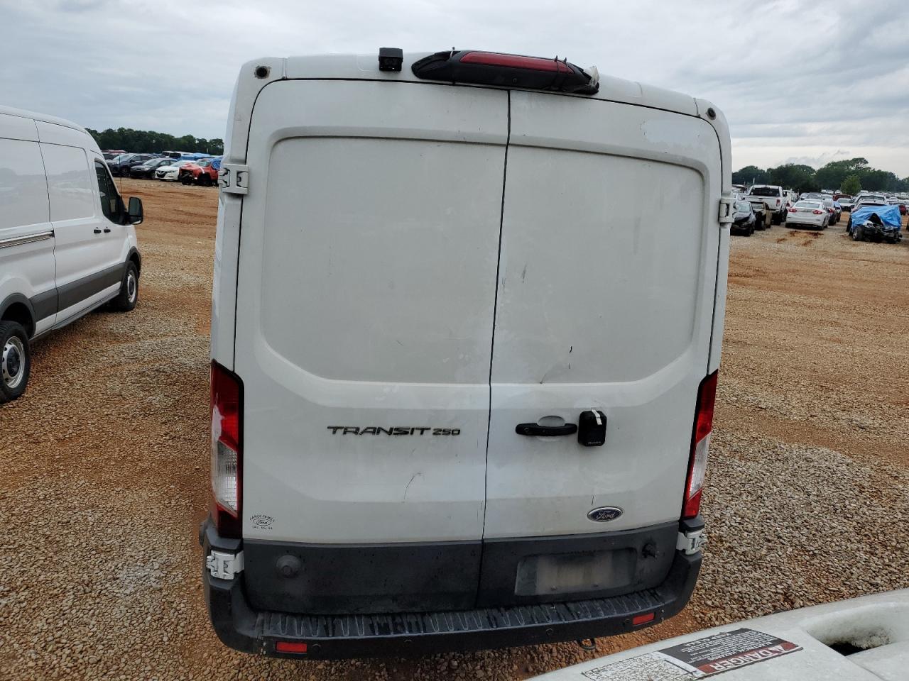 1FTYR2CM2KKB18707 2019 Ford Transit T-250