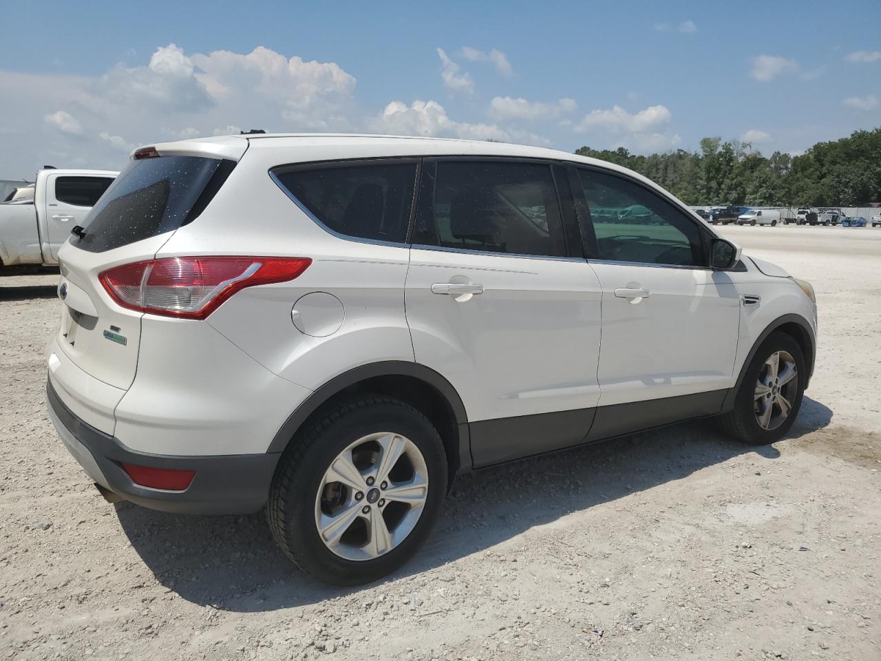 1FMCU0GX1EUA10987 2014 Ford Escape Se