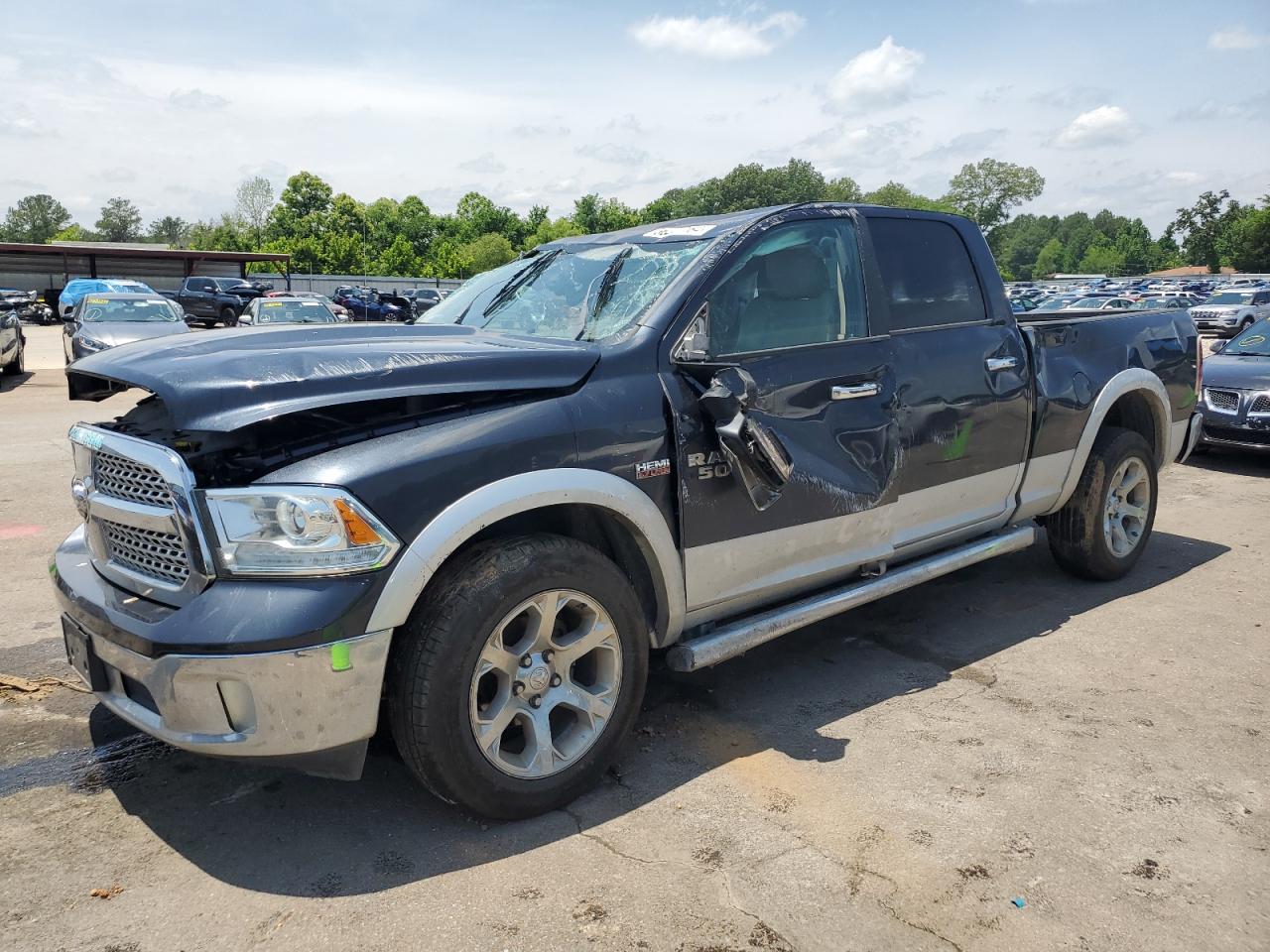 1C6RR7VT3DS662827 2013 Ram 1500 Laramie