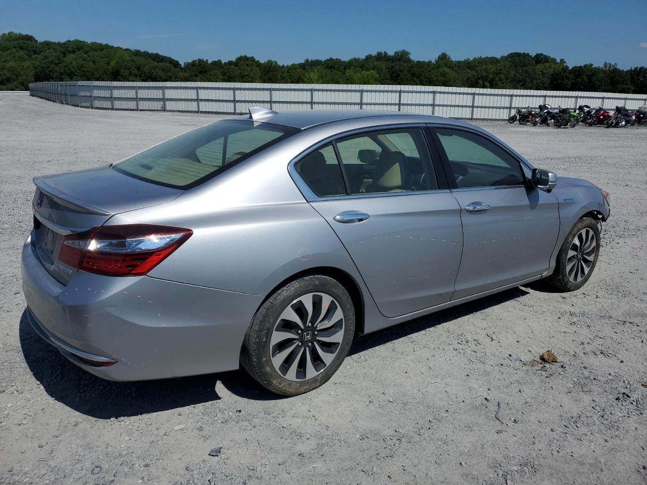 JHMCR6F59HC016568 2017 Honda Accord Hybrid Exl