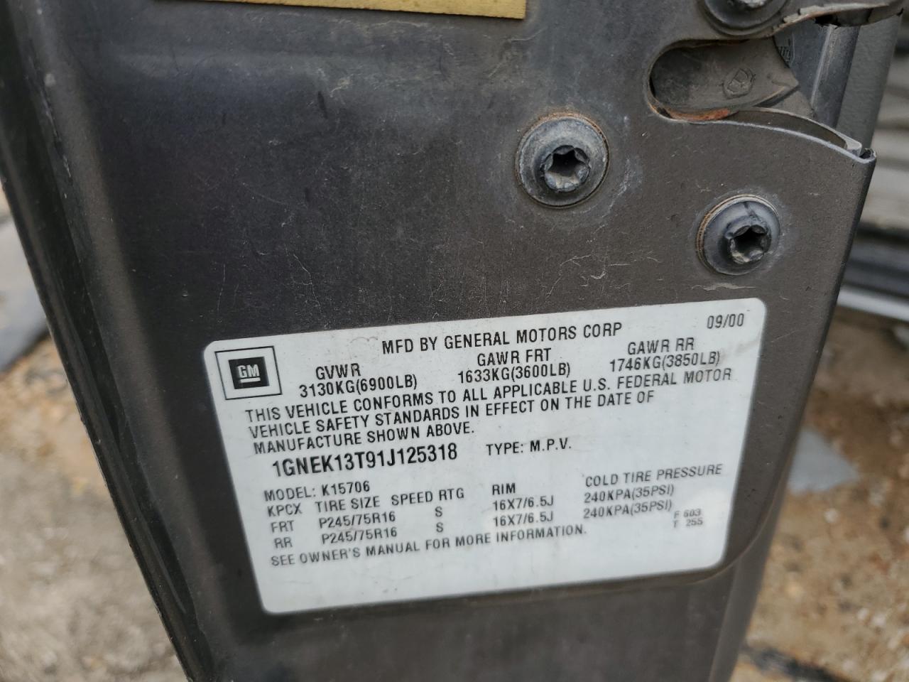 1GNEK13T91J125318 2001 Chevrolet Tahoe K1500