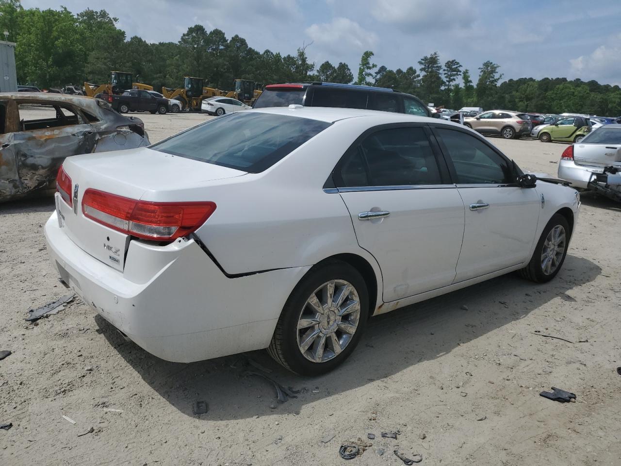 3LNHL2JC3BR774076 2011 Lincoln Mkz