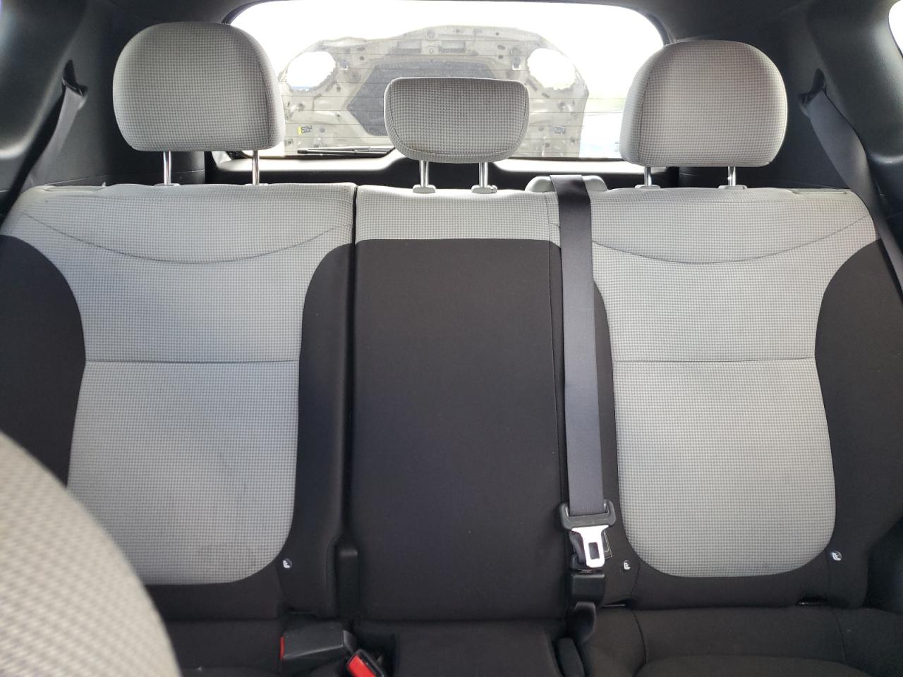 KNDJN2A29G7292735 2016 Kia Soul