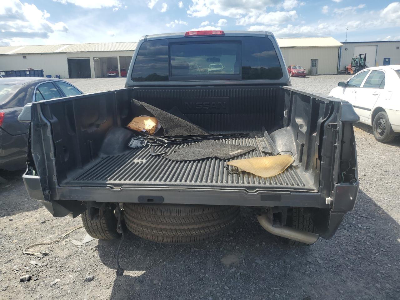 1N6BA0EK3FN511288 2015 Nissan Titan S