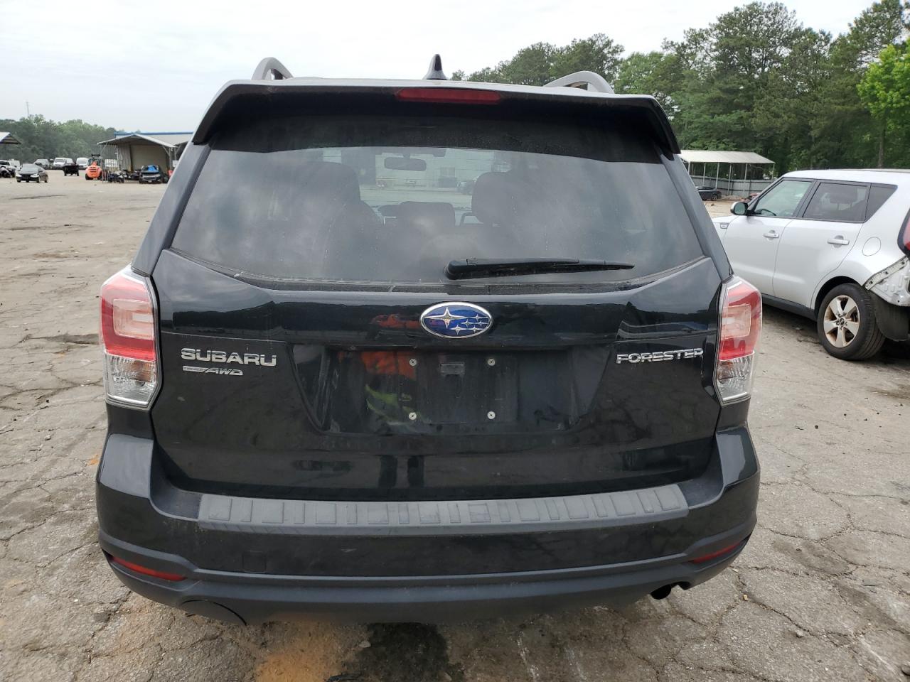 2018 Subaru Forester 2.5I Premium vin: JF2SJAGC1JH565146