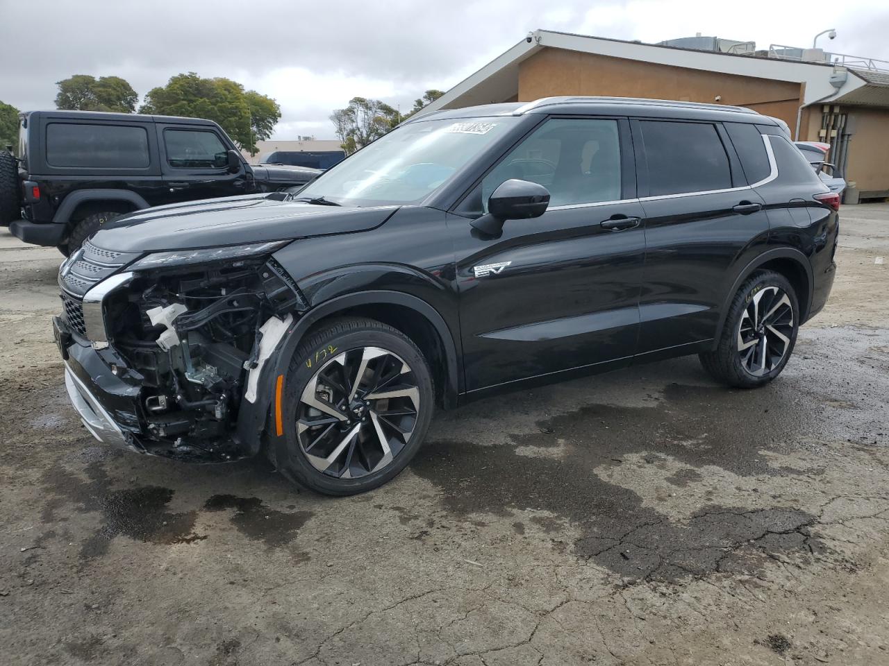 Mitsubishi Outlander 2023 Wagon Body Style