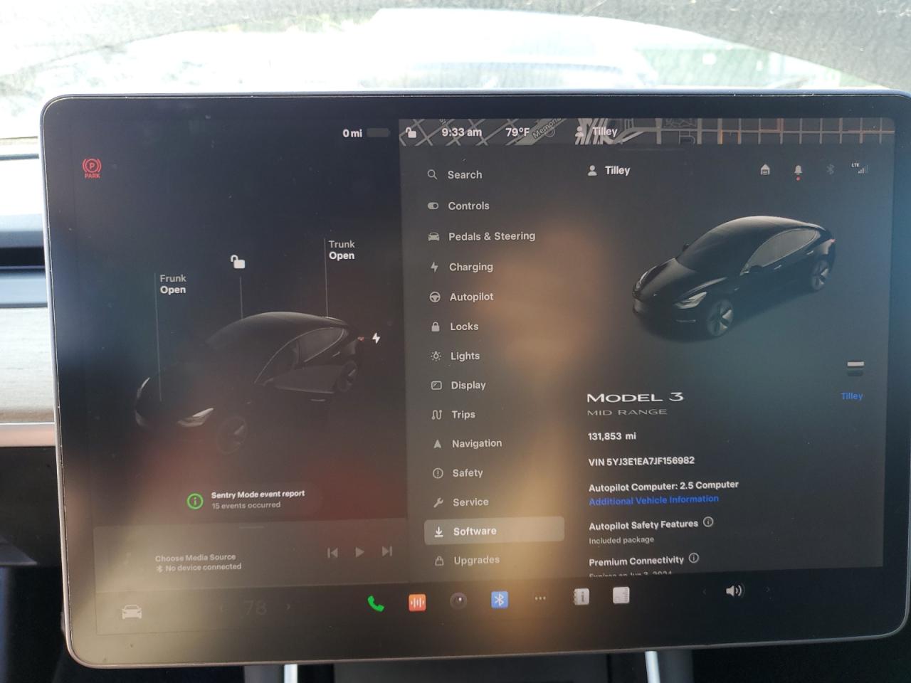 5YJ3E1EA7JF156982 2018 Tesla Model 3