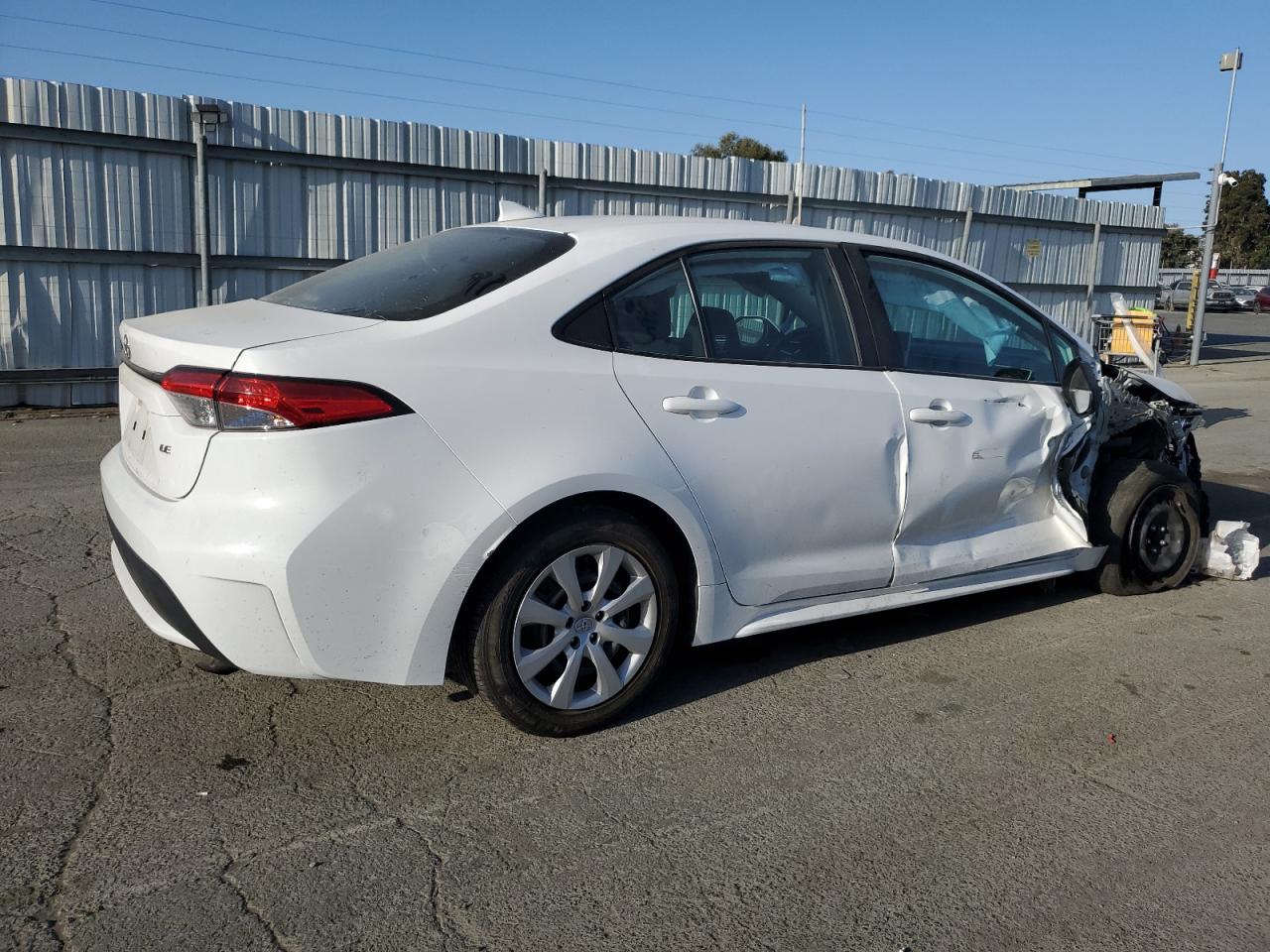 2021 Toyota Corolla Le vin: 5YFEPMAE2MP178930