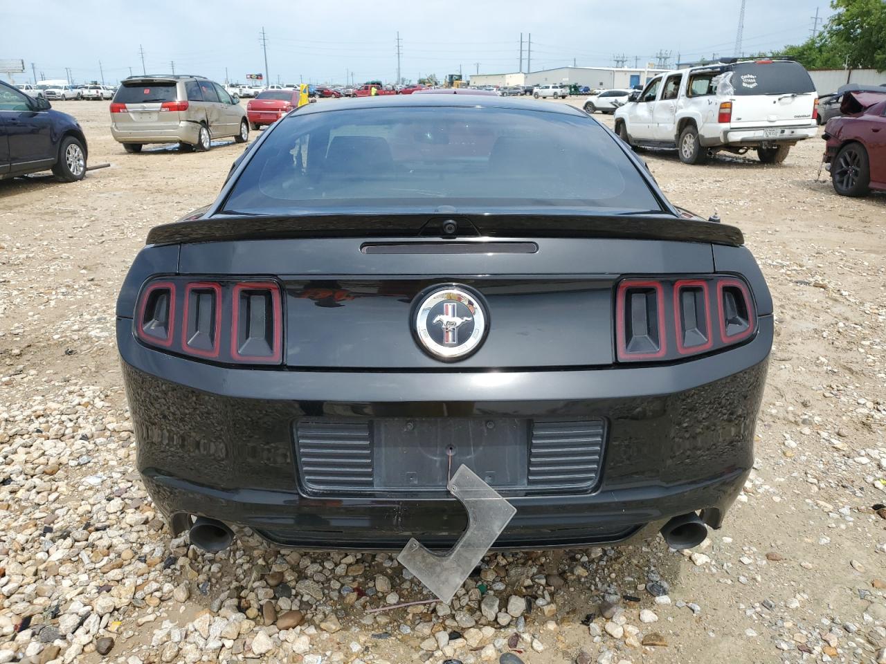 2014 Ford Mustang vin: 1ZVBP8AM7E5301716