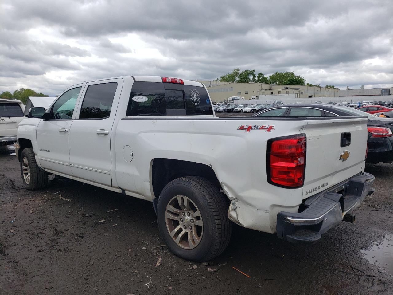 3GCUKREC8HG185327 2017 Chevrolet Silverado K1500 Lt