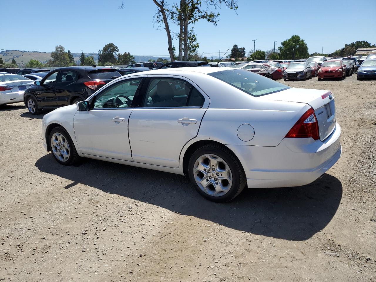 3FAHP0HG3AR155262 2010 Ford Fusion Se