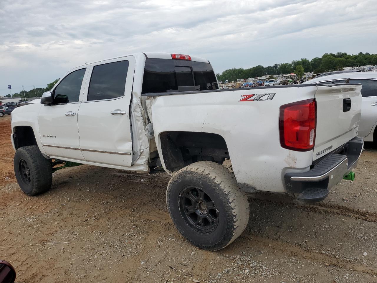 3GCUKSEC2JG337633 2018 Chevrolet Silverado K1500 Ltz