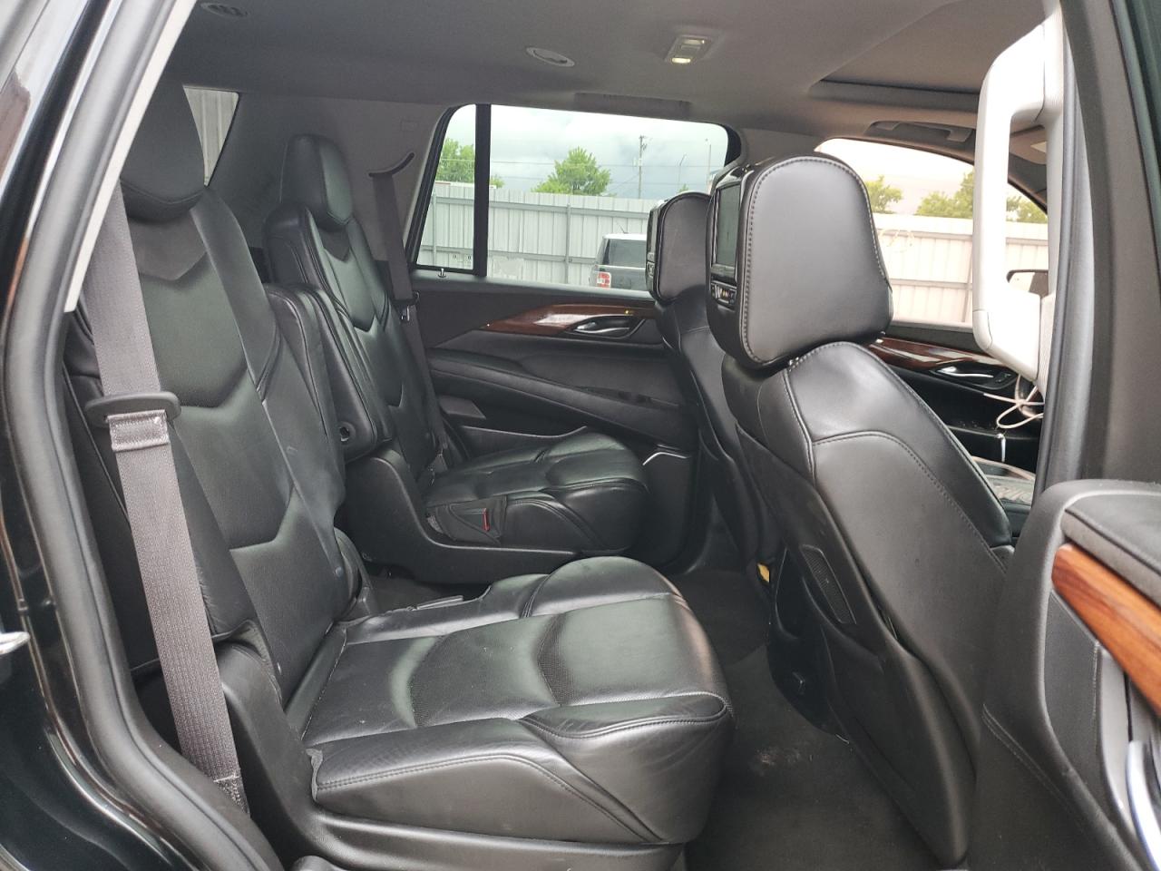 1GYS4BKJ0FR154043 2015 Cadillac Escalade Luxury