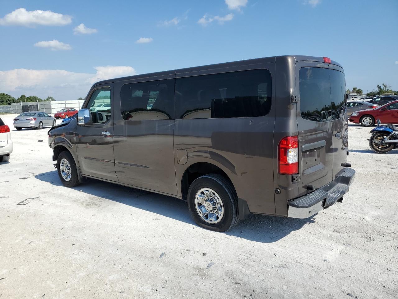 5BZAF0AA9HN853473 2017 Nissan Nv 3500 S