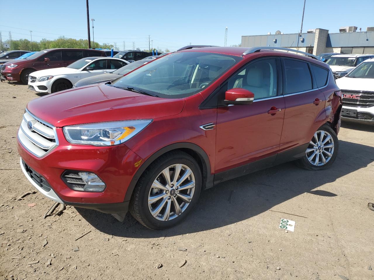 1FMCU0J91JUD02997 2018 Ford Escape Titanium