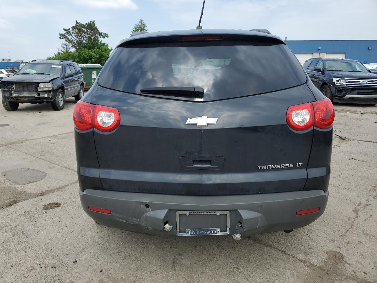 1GNKRGEDXCJ274816 2012 Chevrolet Traverse Lt