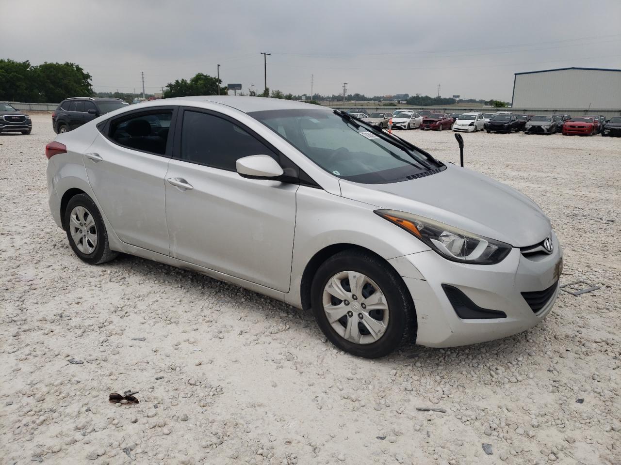 5NPDH4AE7GH763366 2016 Hyundai Elantra Se