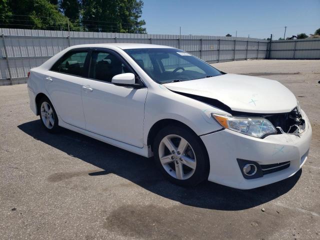 Vin: 4t1bf1fk8eu833014, lot: 57058524, toyota camry l 20144