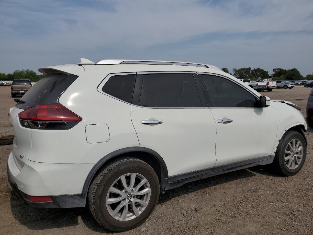 2020 Nissan Rogue S vin: KNMAT2MT9LP519541