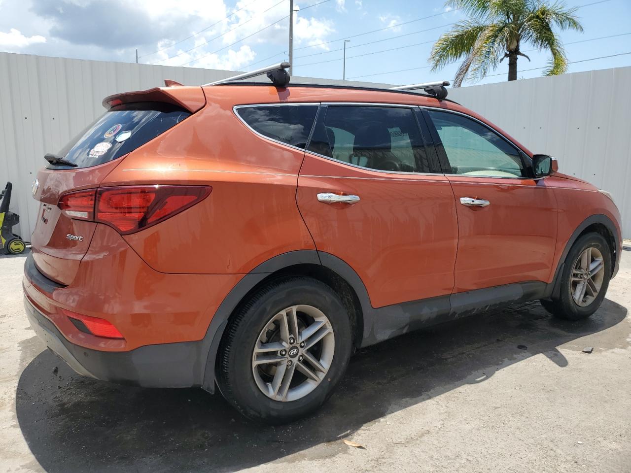 5XYZU3LB1HG448358 2017 Hyundai Santa Fe Sport