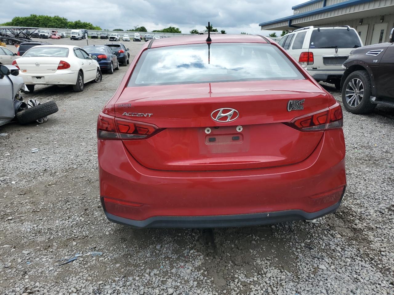 3KPC24A3XKE069599 2019 Hyundai Accent Se