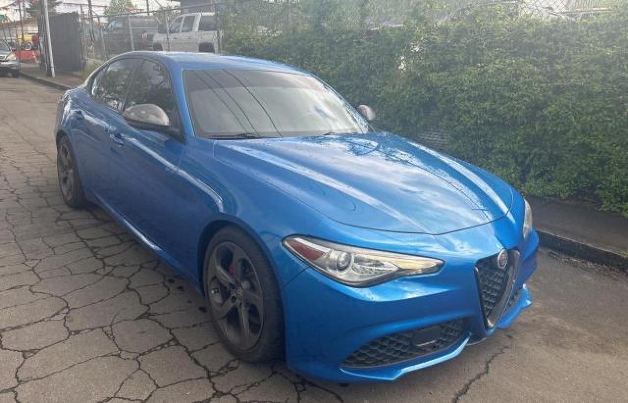 2017 Alfa Romeo Giulia vin: ZARFAEBN7H7560121