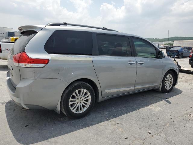 2013 Toyota Sienna Xle VIN: 5TDYK3DC5DS377946 Lot: 53944834