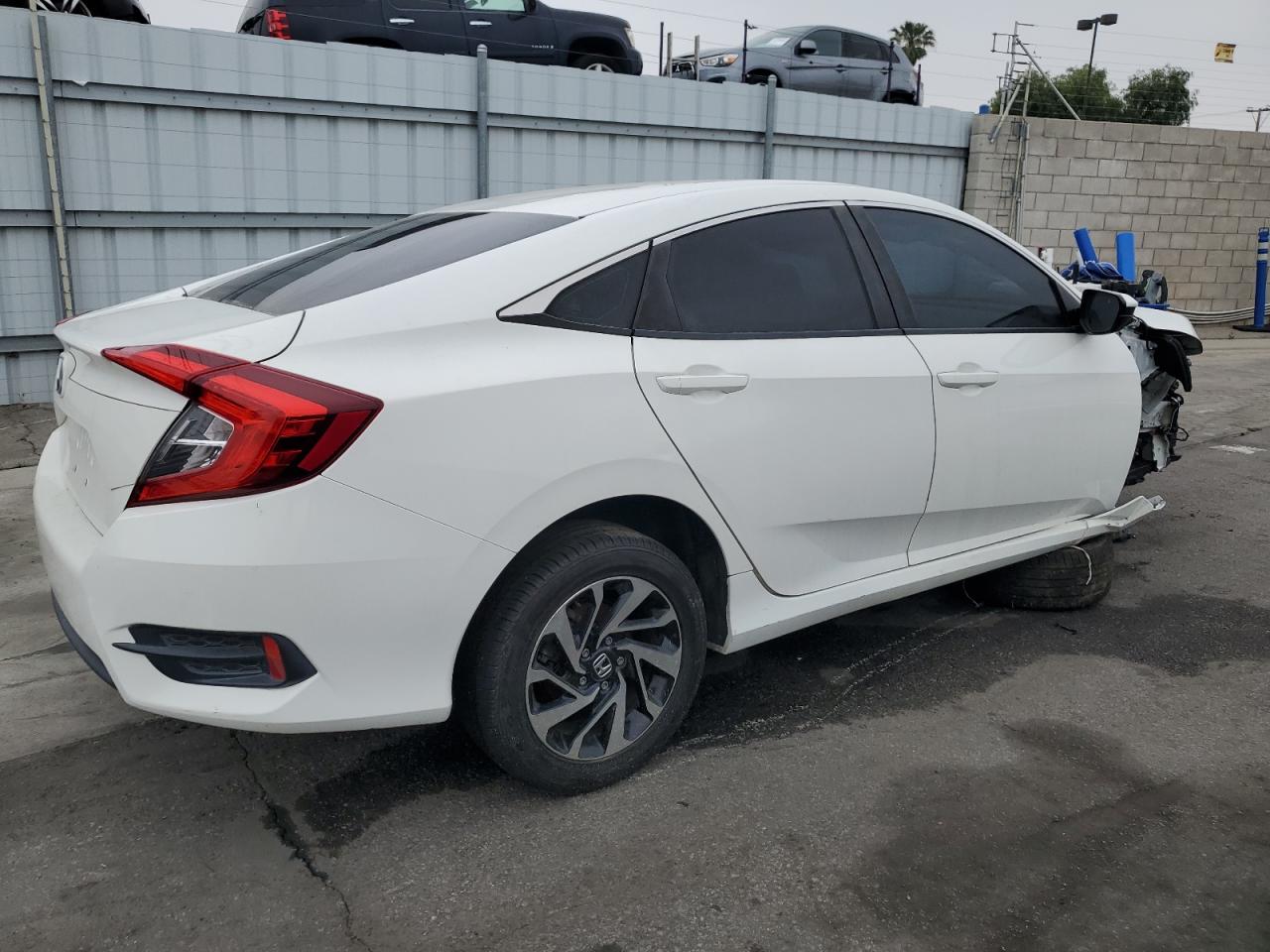 2017 Honda Civic Lx vin: 2HGFC2E52HH551864