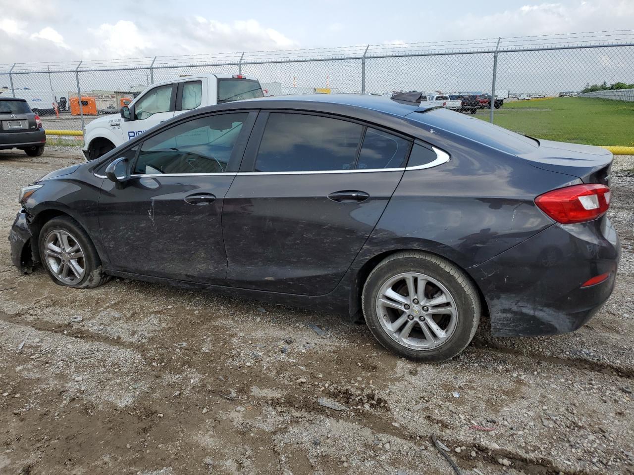 1G1BE5SM4H7197810 2017 Chevrolet Cruze Lt