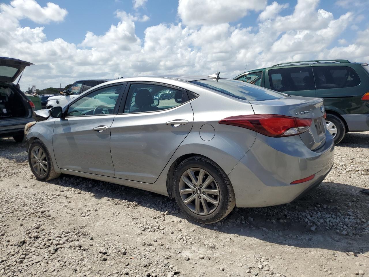 KMHDH4AE4FU222310 2015 Hyundai Elantra Se