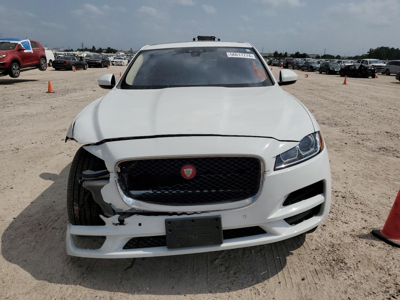 SADCJ2FX8LA618891 2020 Jaguar F-Pace Premium